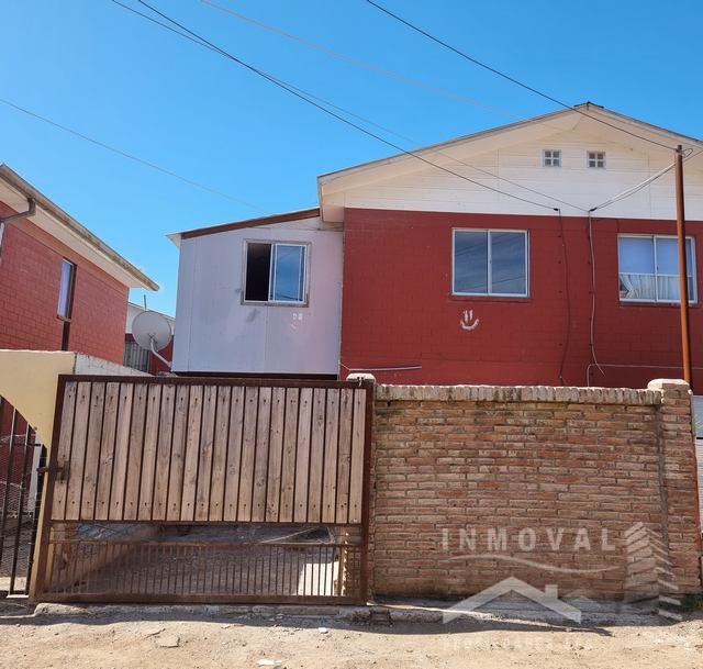 CASA DE 2 PISOS EN NOGALES.